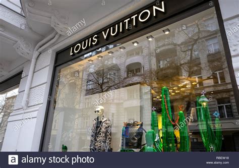 Louis Vuitton careers in Piscataway, NJ 